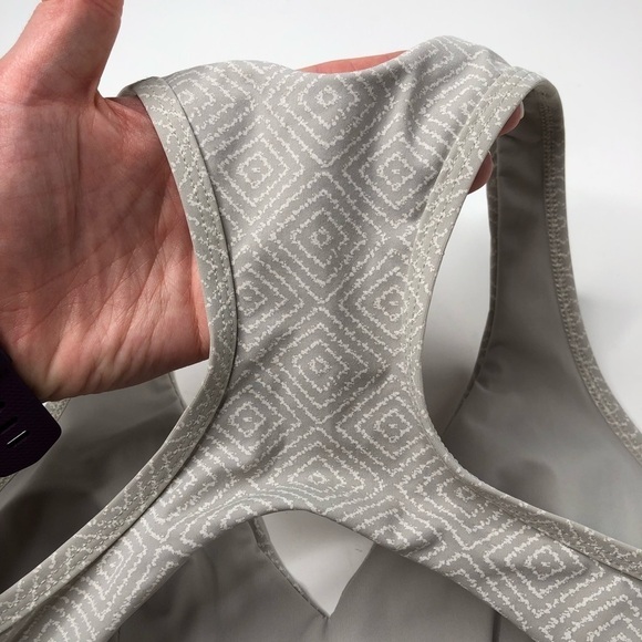 RUNNING Bare Light Grey Geometric Diamond Racerback Active Sports Bra SIZE XS - Picture 4 of 10